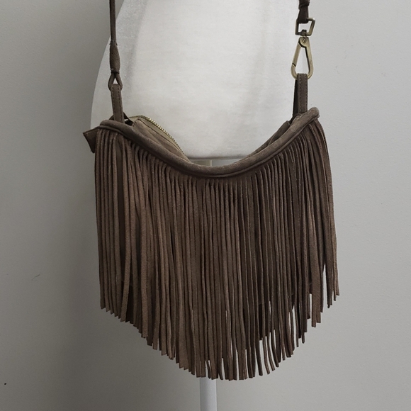 Ecoté suede fringe crossbody bag - Picture 2 of 15